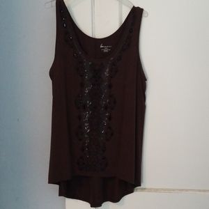 Embellished hi low tank